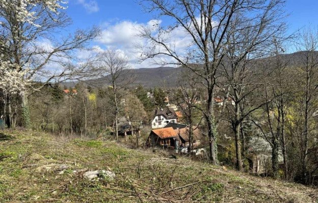 Csobánka Eladó Telek