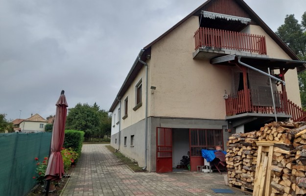 Pilisszentkereszt Eladó Ház
