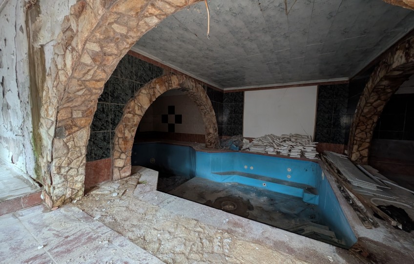 Piliscsév Eladó Ház