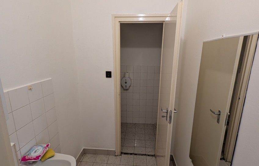 Dorog Eladó Üzlethelyiség Hősök tere