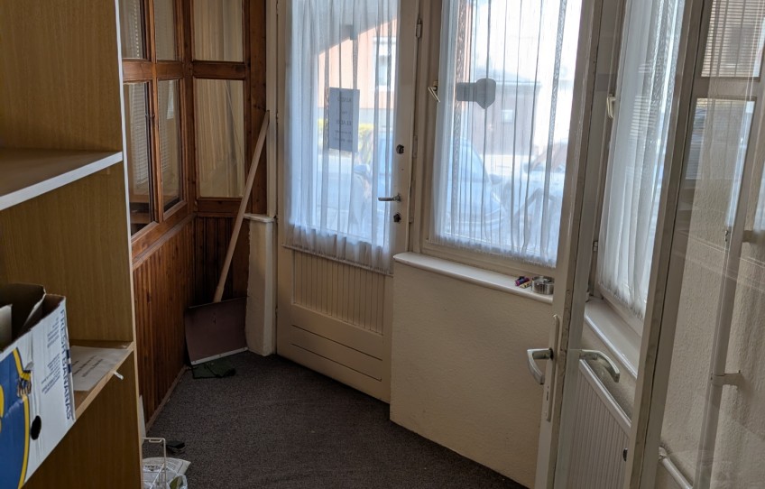 Dorog Eladó Üzlethelyiség Hősök tere