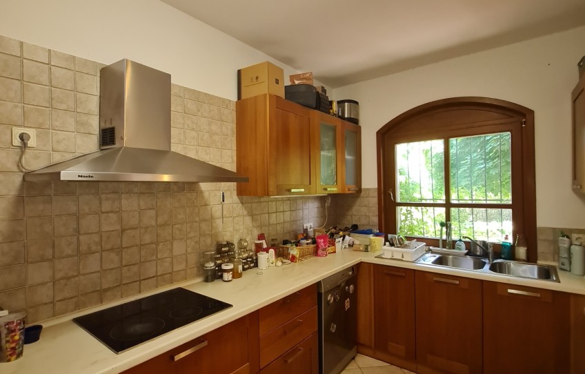 Kesztölc Eladó Ház