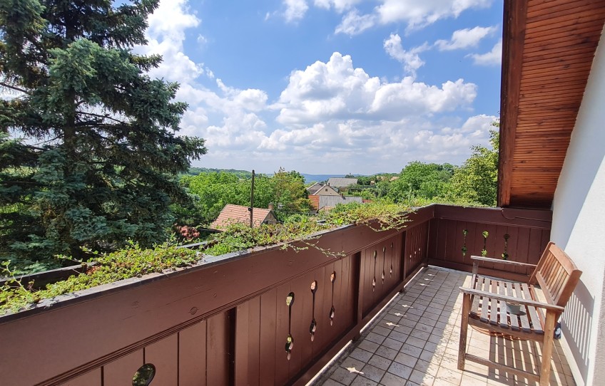 Kesztölc Eladó Ház