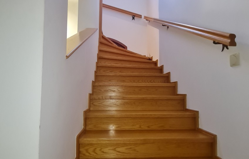 Kesztölc Eladó Ház