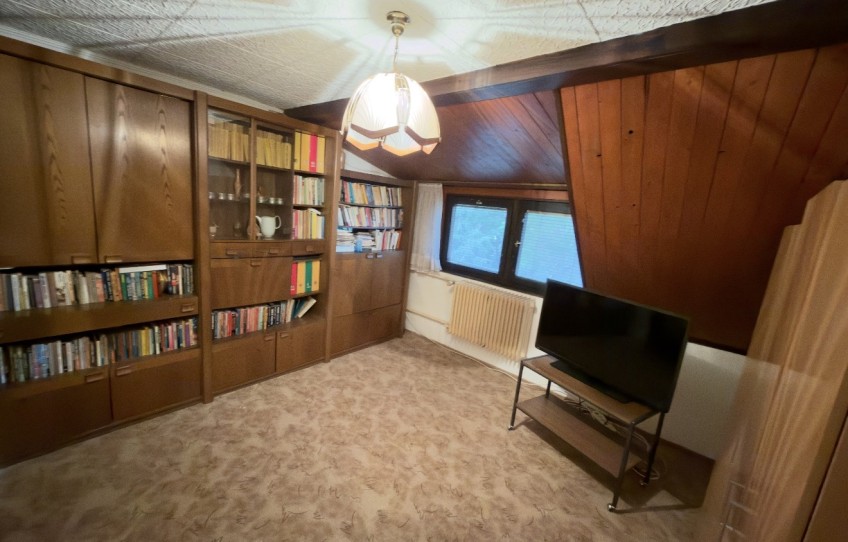 Dorog Eladó Ház Goethe