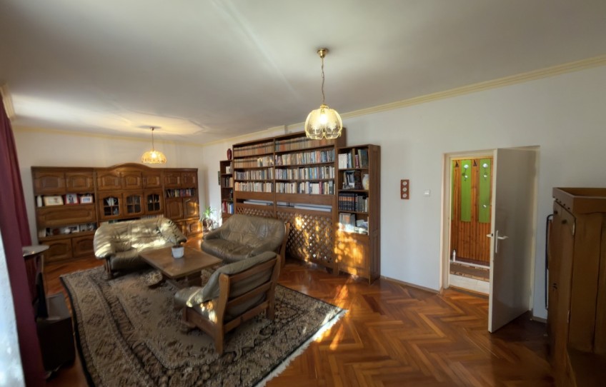 Dorog Eladó Ház Goethe